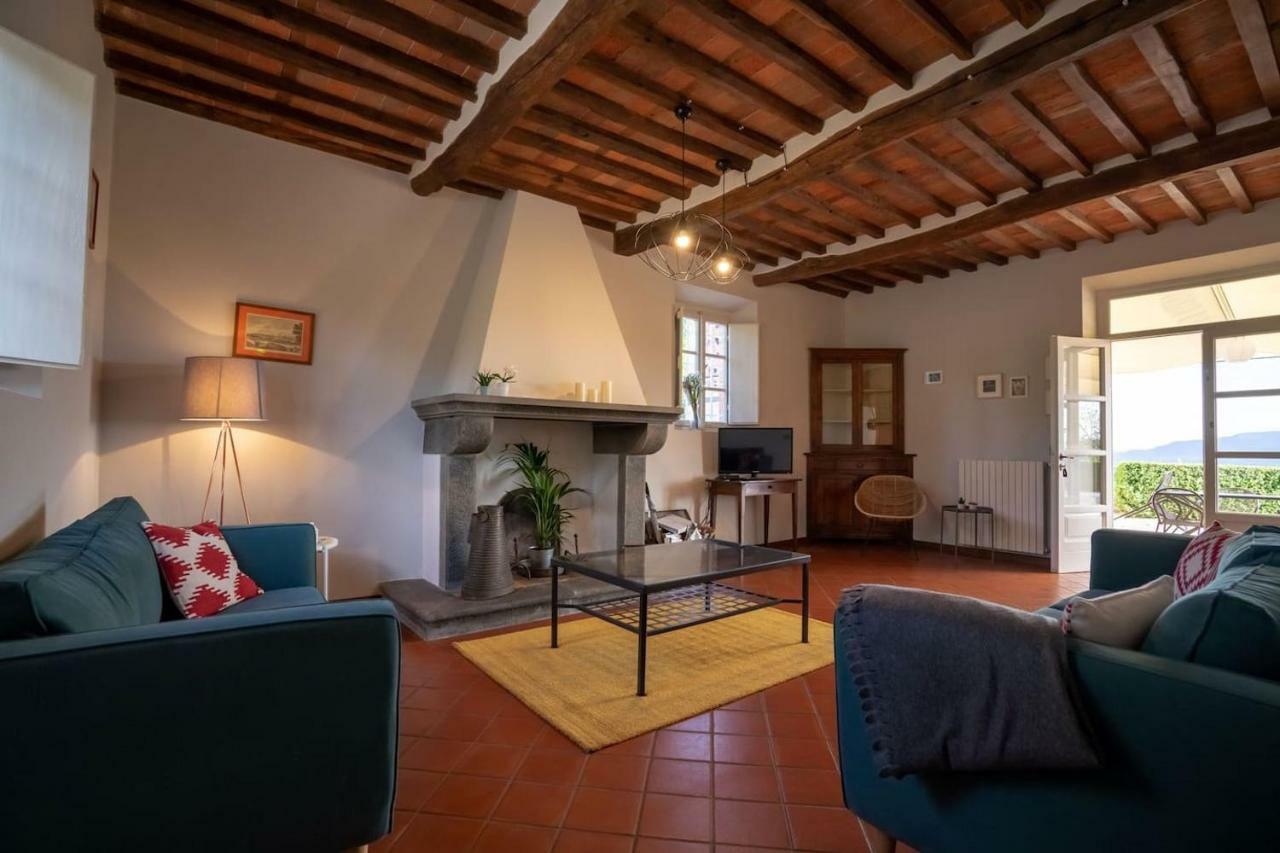 Ampio Appartamento Completamente Rinnovato Con Vista E Piscina Lucca Buitenkant foto