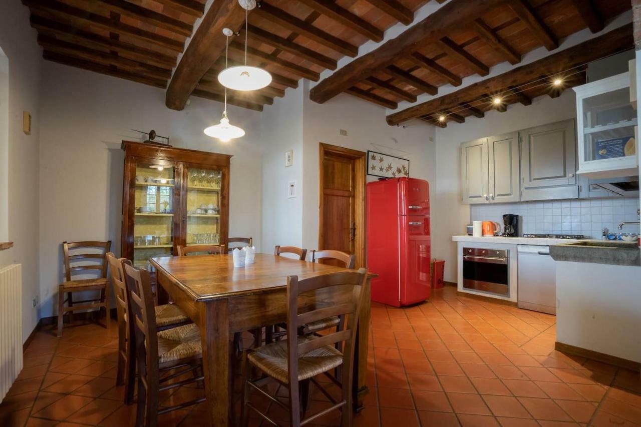 Ampio Appartamento Completamente Rinnovato Con Vista E Piscina Lucca Buitenkant foto