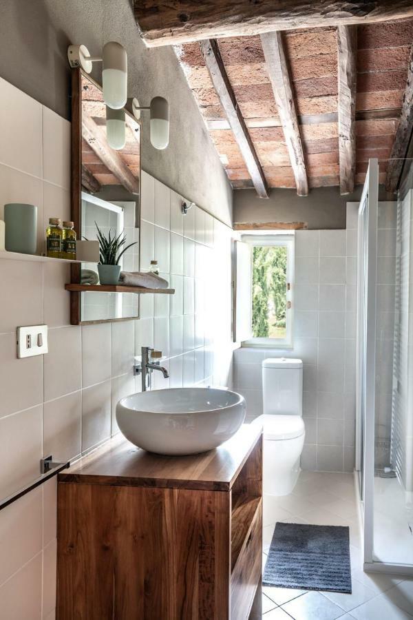 Ampio Appartamento Completamente Rinnovato Con Vista E Piscina Lucca Buitenkant foto